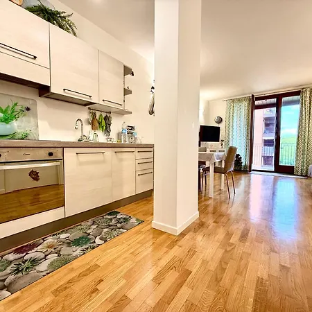 Near The Old Town And Center Of - Private Parking Spot On The River - Amazing View * Ferrara