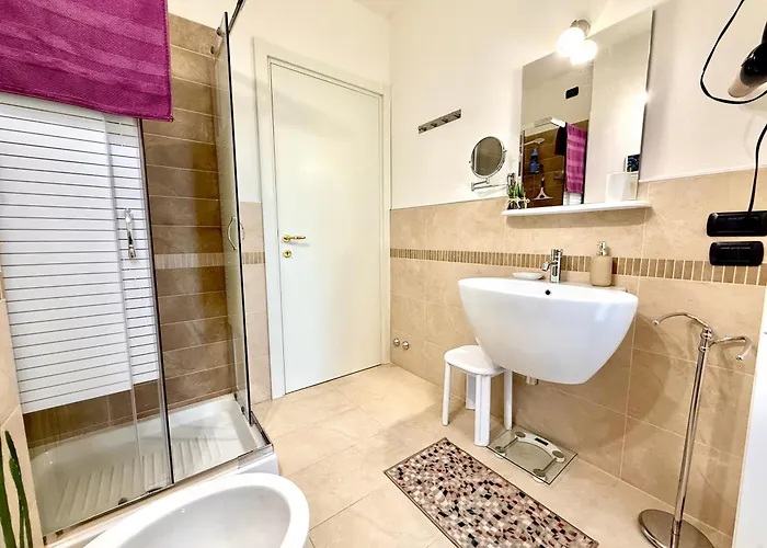 Near The Old Town And Center Of - Private Parking Spot On The River - Amazing View شقة