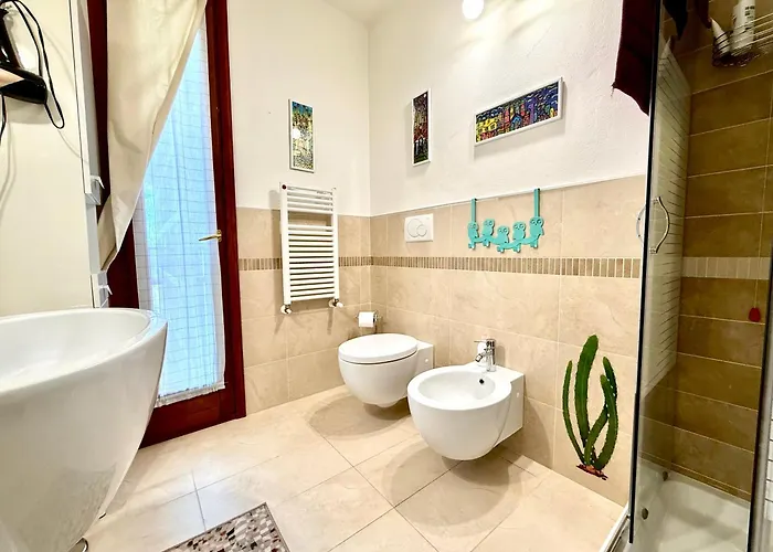 Appartement Near The Old Town And Center Of - Private Parking Spot On The River - Amazing View