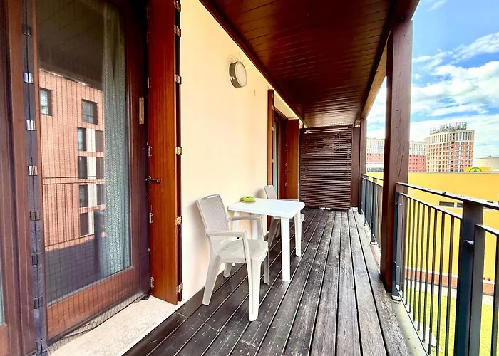 Near The Old Town And Center Of - Private Parking Spot On The River - Amazing View Ferrara